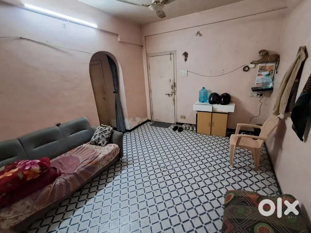 Male Bachelor's vacancy (2) in 1 BHK furnished flat thumbnail 2