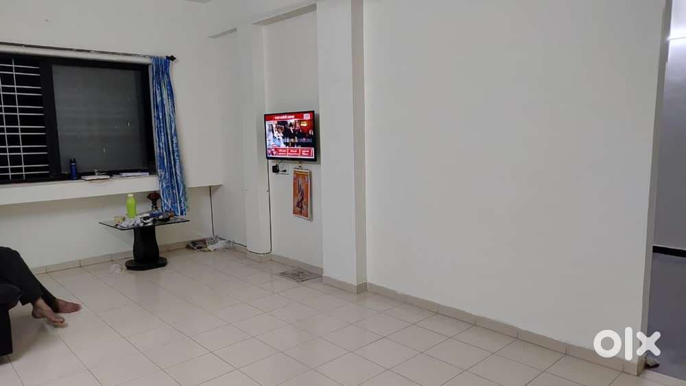 1BHK FLAT ON RENT NIGOTIABLE thumbnail 2