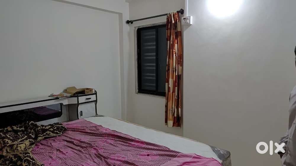 1BHK FLAT ON RENT NIGOTIABLE thumbnail 3